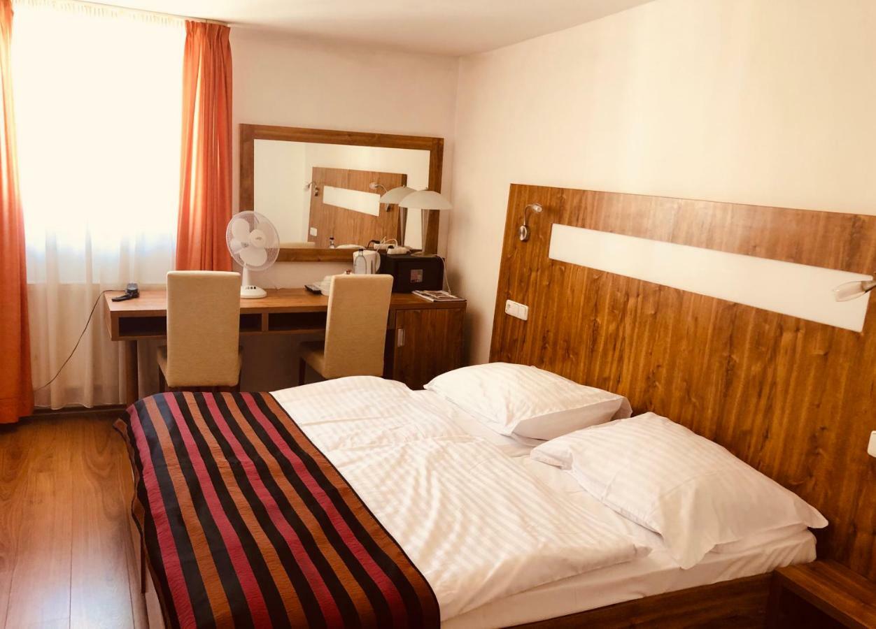 Hotel&Penzión Grand Matej Banská Štiavnica Exterior foto